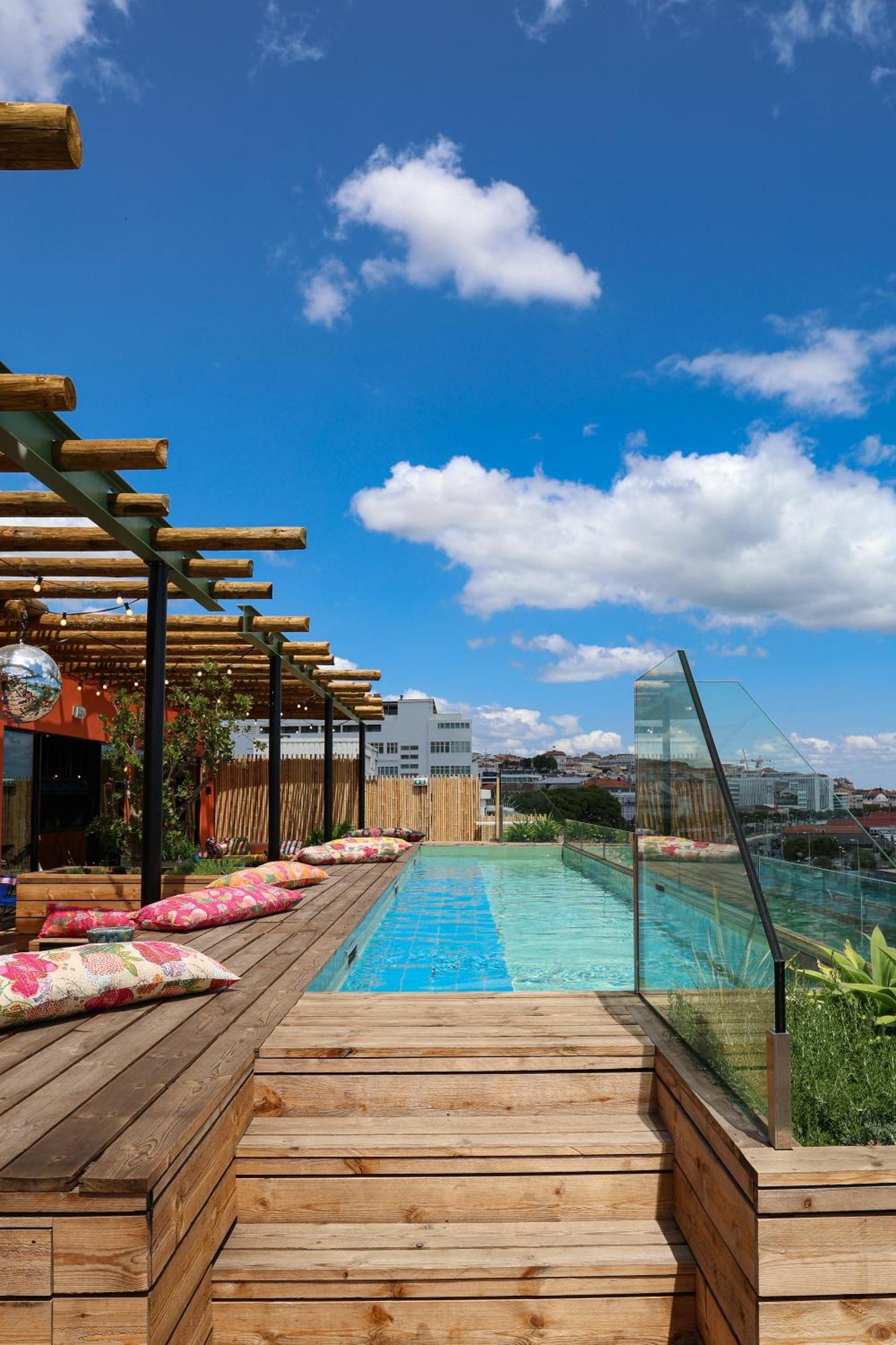 Jam Hotel 3*