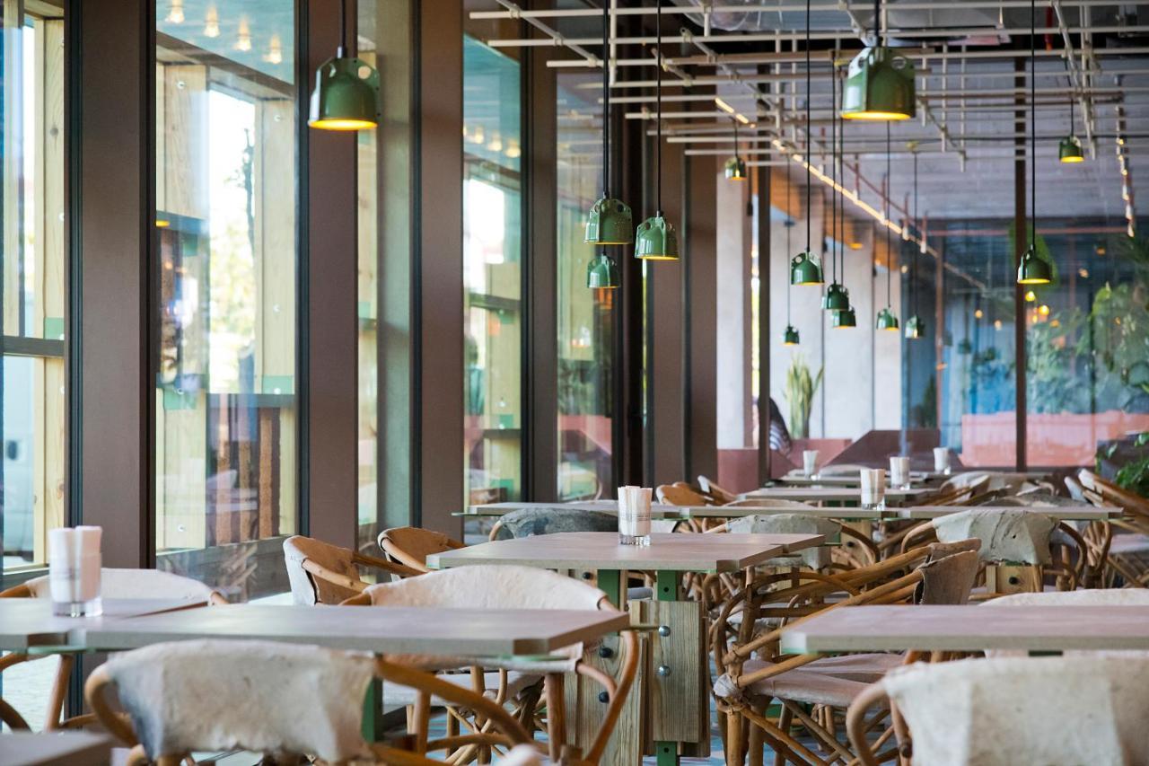 Jam Hotel