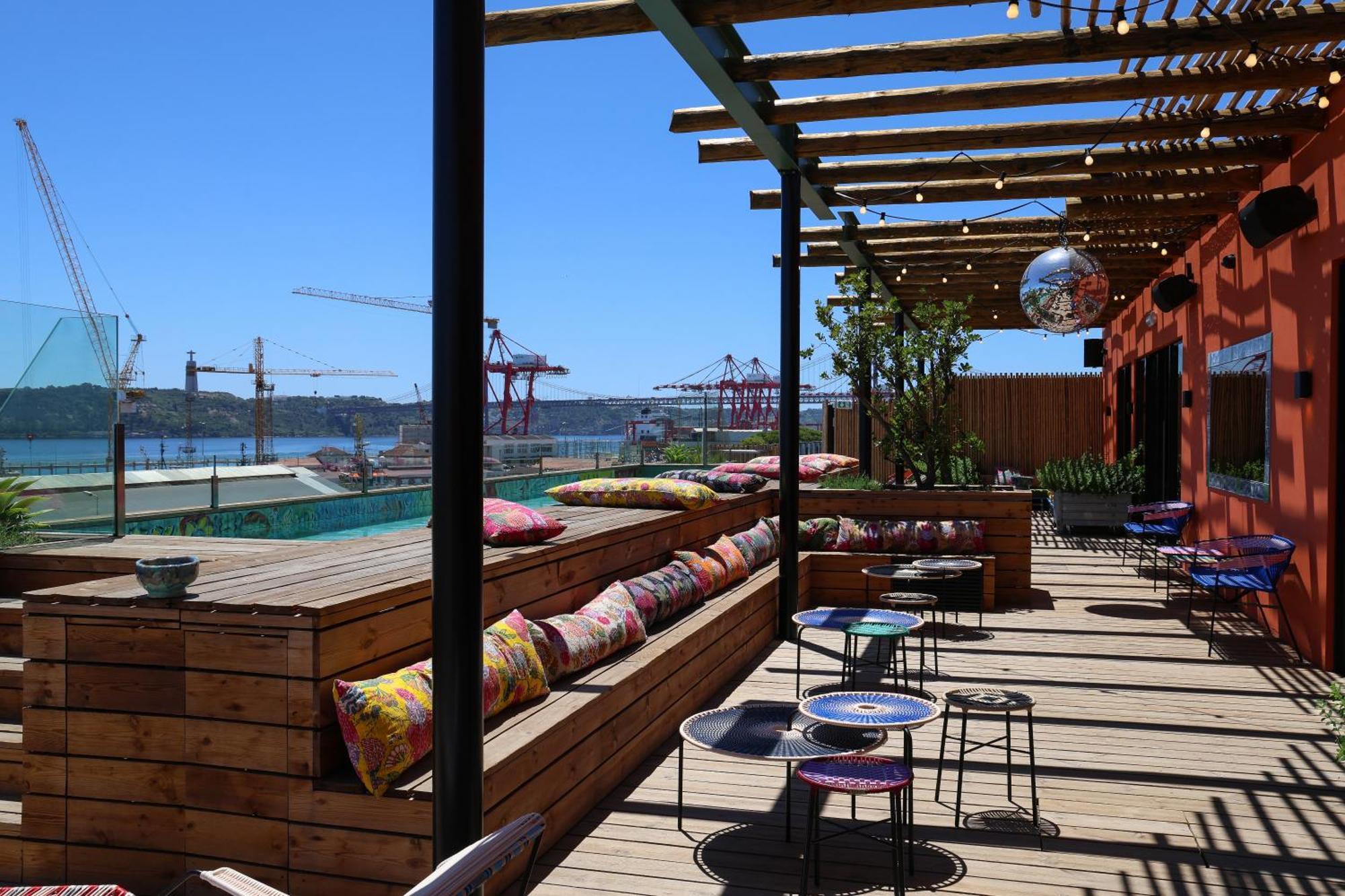 Jam Hotel